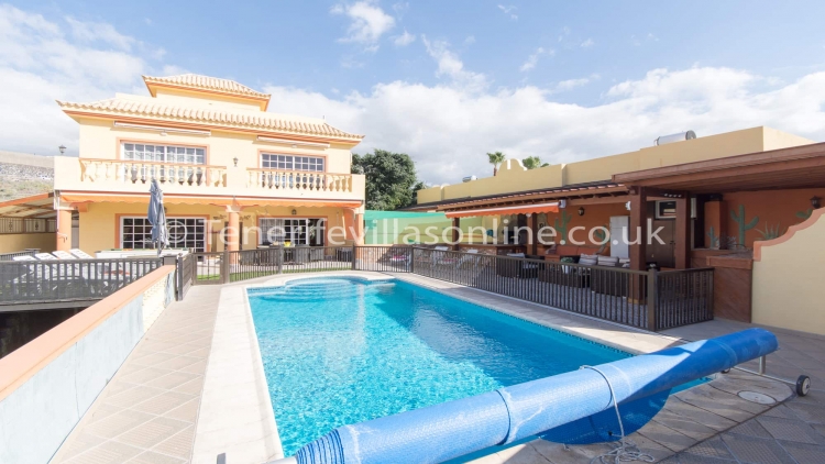 Which Villas in Callao Salvaje are Good for Families4